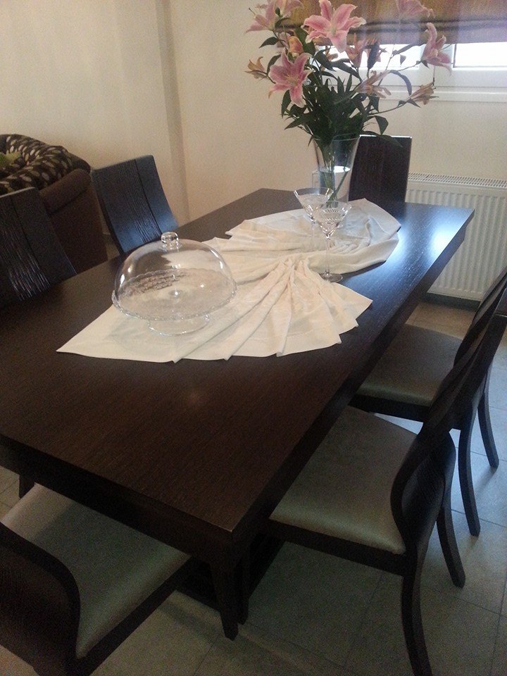 Apartment 80