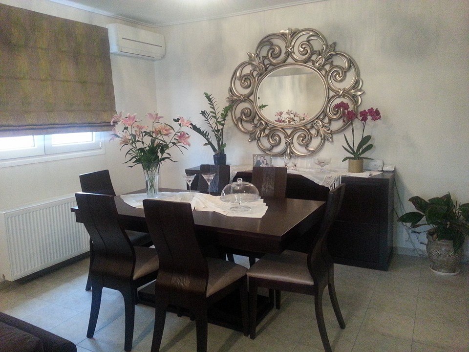 Apartment 90